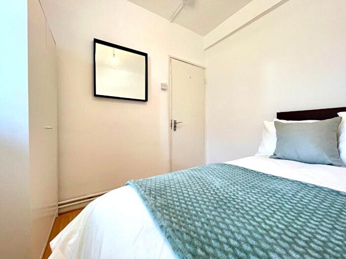 1 Bedroom Flat To Rent In Talwin Street, London, E3