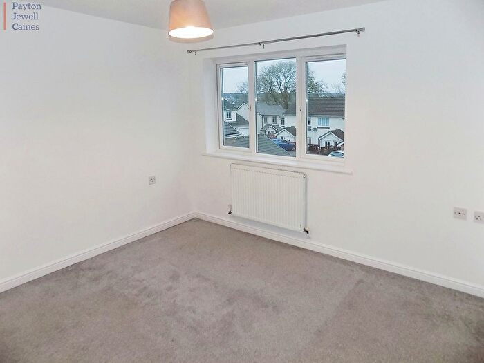 2 Bedroom Semi-Detached House For Sale In Pen Llwyn, Broadlands, Bridgend., CF31