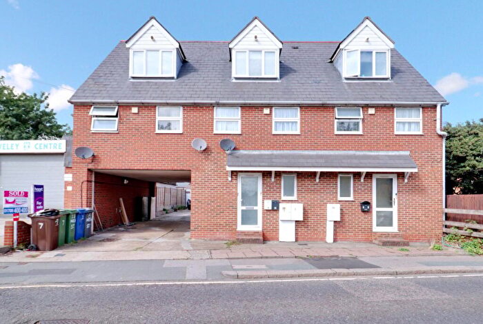 1 Bedroom Maisonette For Sale In High Street, Aveley, South Ockendon, RM15