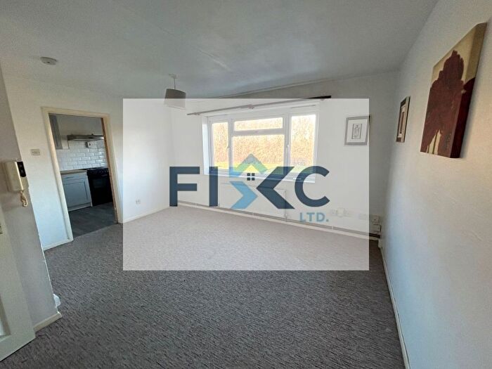 1 Bedroom Flat To Rent In Flat Waltham Close, Peterborough, Cambridgeshire, PE1