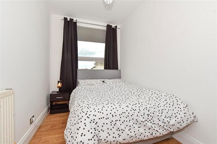2 Bedroom Flat For Sale In Ethelbert Road, Margate, Kent, CT9
