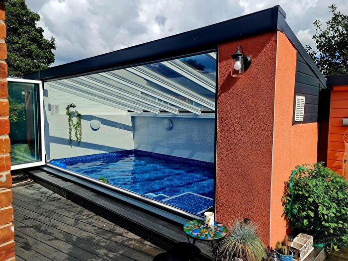 4 Bedroom Detached House For Sale In Hartley Park Avenue, Pontefract, Wakefield, WF8