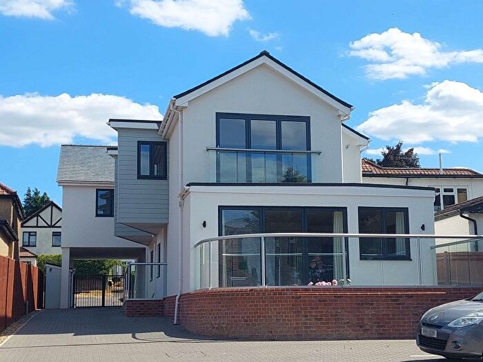 1 Bedroom Maisonette For Sale In Vincent Mews, Leatherhead Road, Great Bookham, Surrey, KT23