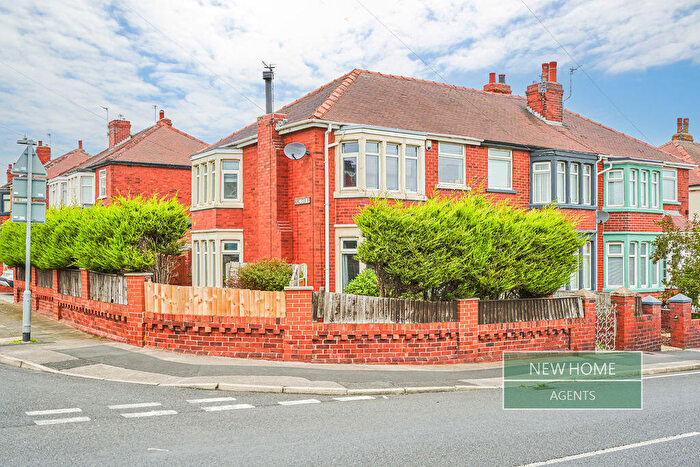 3 Bedroom Terraced House For Sale In Lancaster Road, Blackpool, FY3