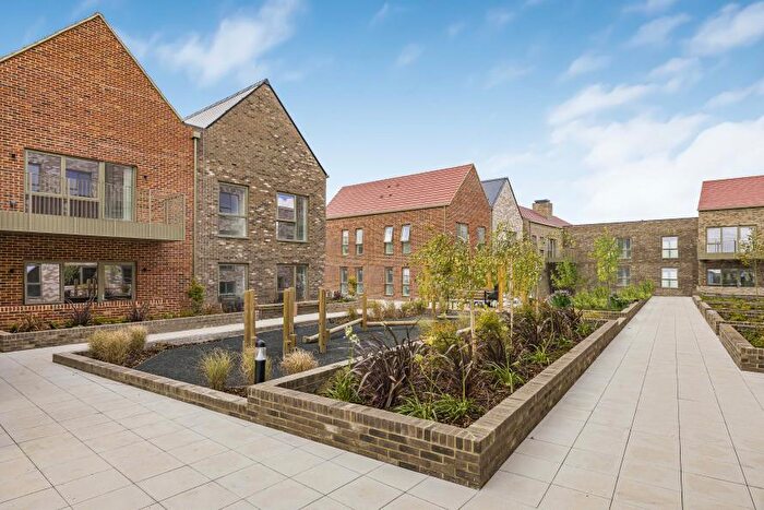 2 Bedroom Apartment For Sale In Newmarket Road, Cambridge, CB5