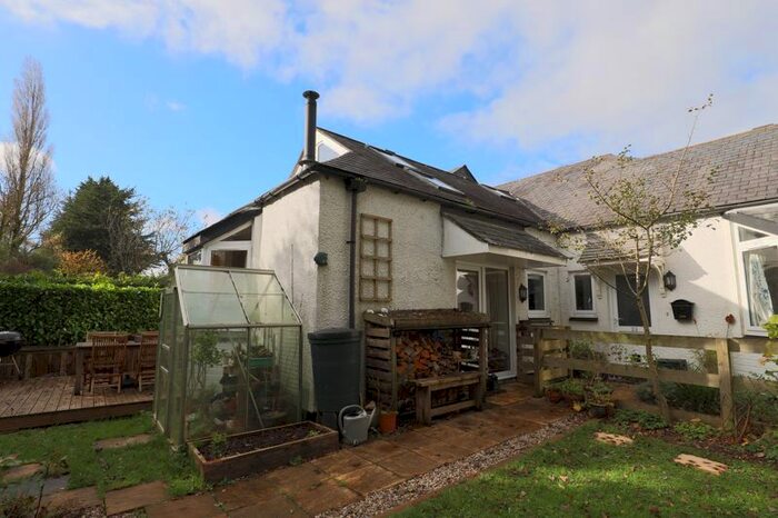 2 Bedroom Property To Rent In Chudleigh, Newton Abbot, TQ13