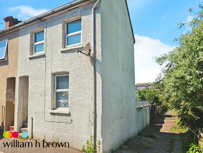 2 Bedroom Property To Rent In Harwich, Essex, CO12