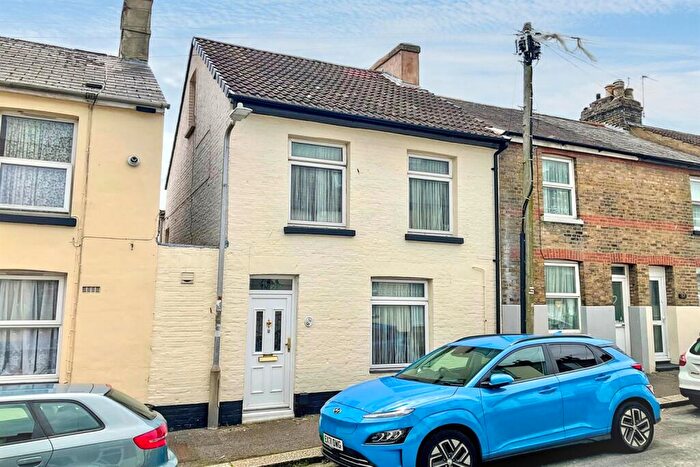 3 Bedroom Terraced House For Sale In Tower Hamlets Street, Dover, CT17