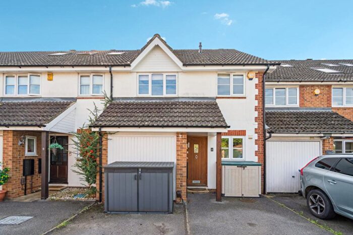3 Bedroom Terraced House For Sale In White Hart Close, Chalfont St Giles, HP8