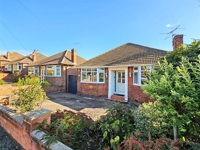 3 Bedroom Detached Bungalow To Rent In Langdale Road, Nottingham, NG3