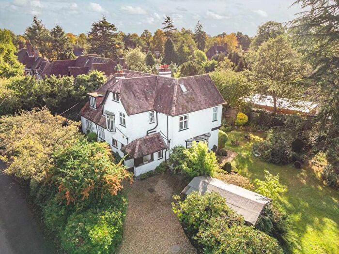 5 Bedroom Detached House To Rent In Bull Lane, Gerrards Cross, SL9