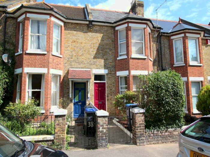 3 Bedroom Terraced House To Rent In Alexandra Road, Broadstairs, Kent, CT10