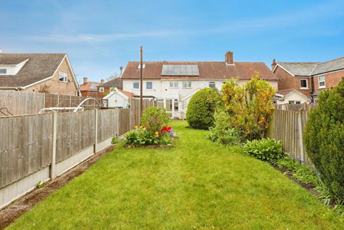 3 Bedroom Terraced House For Sale In New North Road, Attleborough, Norfolk, NR17