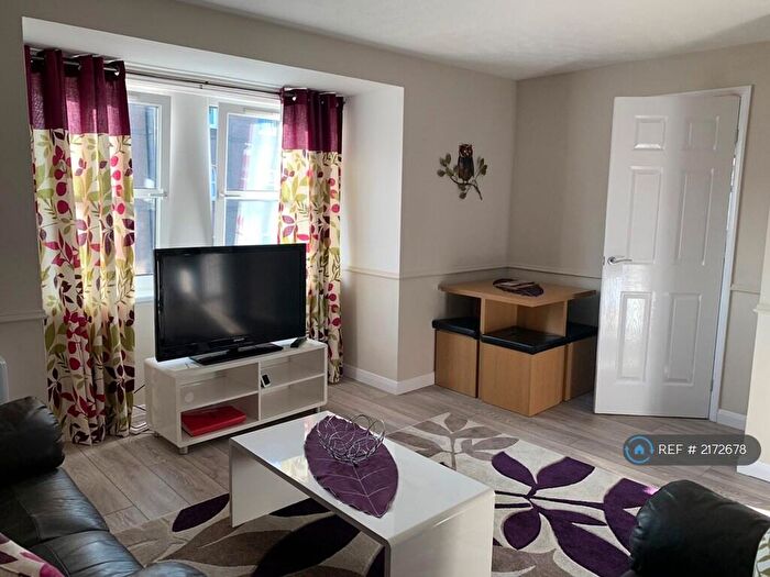 2 Bedroom Flat To Rent In Nelson Court, Aberdeen, AB24