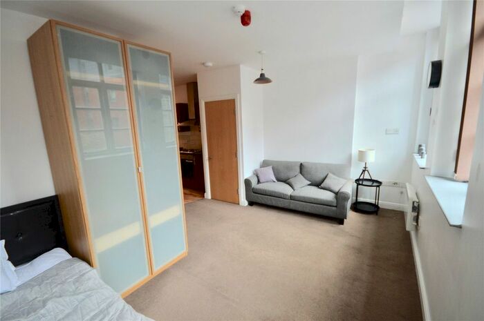 1 Bedroom Flat To Rent In Upper Allen Street, Sheffield, South Yorkshire, S3