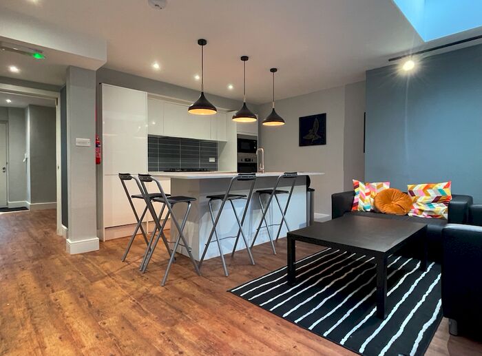 6 Bedroom Terraced House To Rent In Botoner Road, Coventry, CV1