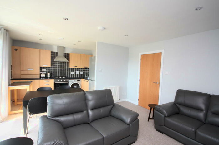 2 Bedroom Flat To Rent In Merkland Lane, Pittordrie, Aberdeen, AB24