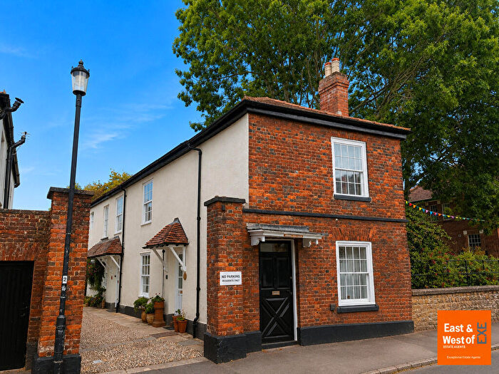1 Bedroom Apartment For Sale In Fore Street, Topsham, EX3