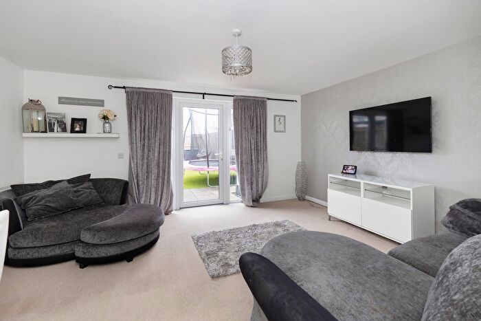 3 Bedroom Terraced House For Sale In Kirklands Park Street, Kirkliston, EH29