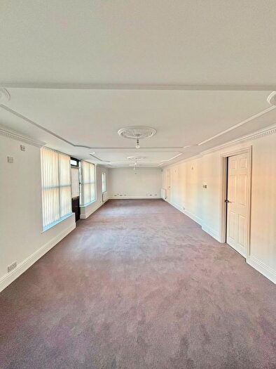 2 Bedroom Flat To Rent In Market Street, Morriston, Swansea, SA6