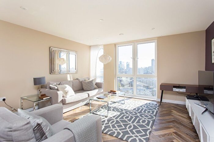 2 Bedroom Flat To Rent In Eagle Point, City Road, London, EC1V