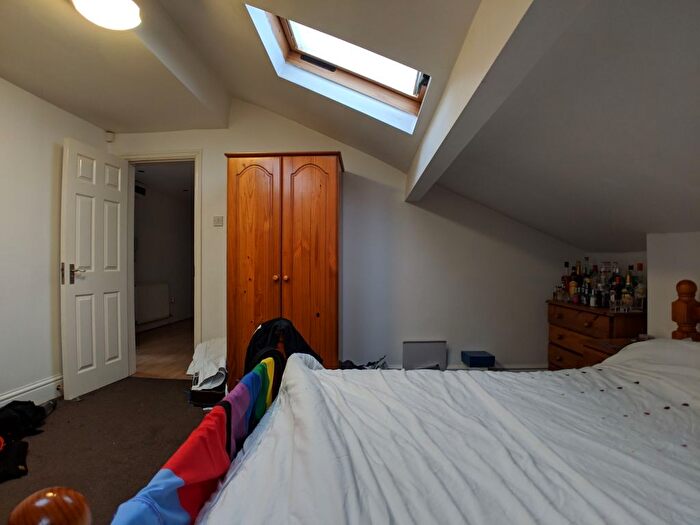 2 Bedroom Flat To Rent In Mauldeth Road West, Withington, Manchester, M20