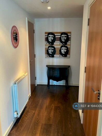1 Bedroom Flat To Rent In Royal Carriage Mews, London, SE18