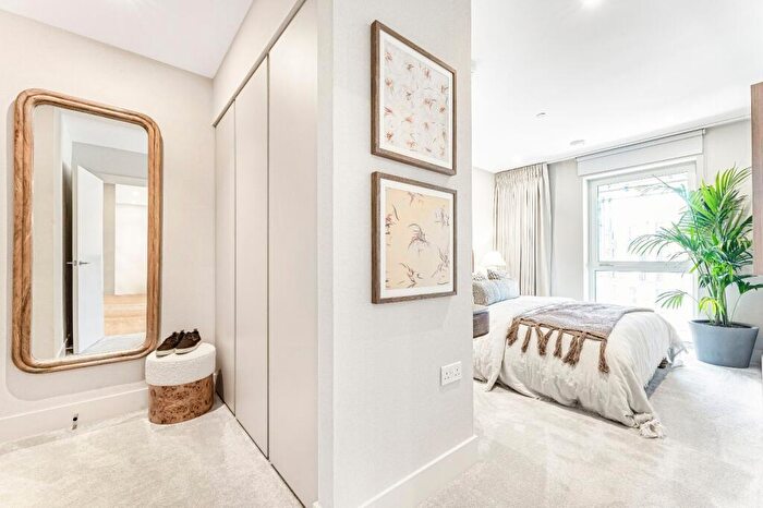 2 Bedroom Flat For Sale In Bow Green, Bow Common Lane, E3