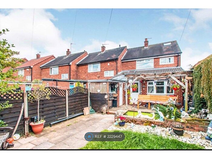 3 Bedroom End Of Terrace House To Rent In Oak Avenue, Morley, Leeds, LS27