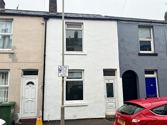 2 Bedroom Terraced House To Rent In Hoxton Road, Scarborough, YO12