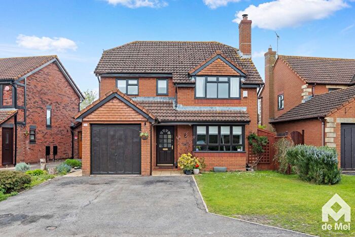 4 Bedroom Detached House For Sale In Vilverie Mead, Bishops Cleeve, Cheltenham, GL52
