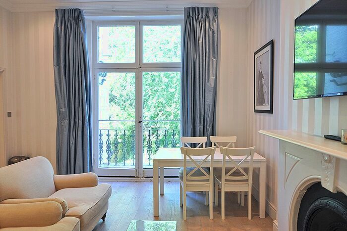 1 Bedroom Flat To Rent In Holland Road, Kensington Olympia, London, W14