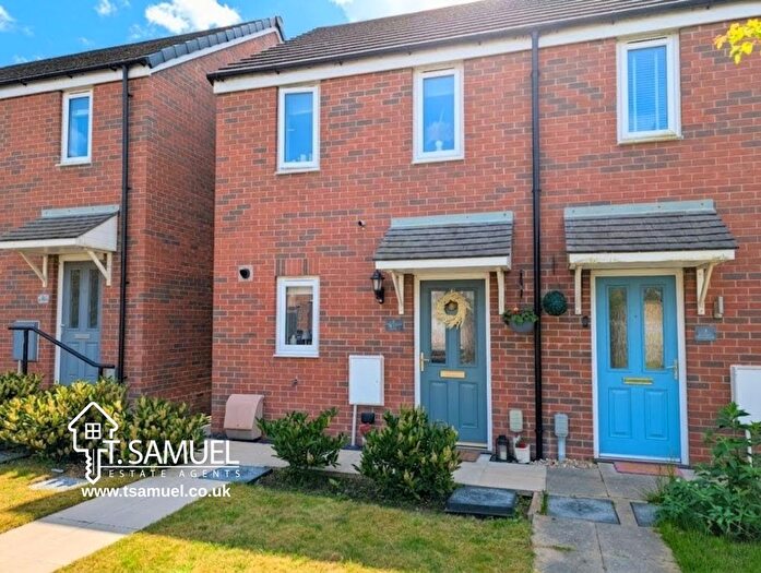 2 Bedroom Semi-Detached House For Sale In Cwrt Cwm Cynon, Mountain Ash, Rhondda Cynon Taf, CF45