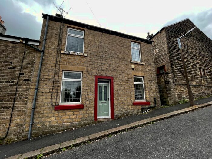2 Bedroom Terraced House To Rent In Union Street, Glossop, Derbyshire, SK13
