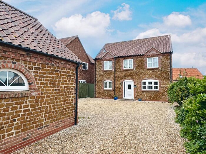 4 Bedroom Detached House For Sale In Hugh Ford Close, Heacham, King's Lynn, PE31