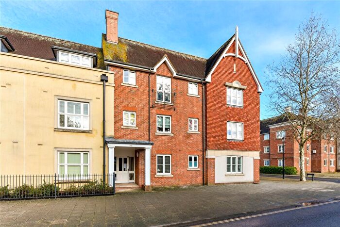 2 Bedroom Apartment For Sale In St. Agnes Place, Chichester, West Sussex, PO19