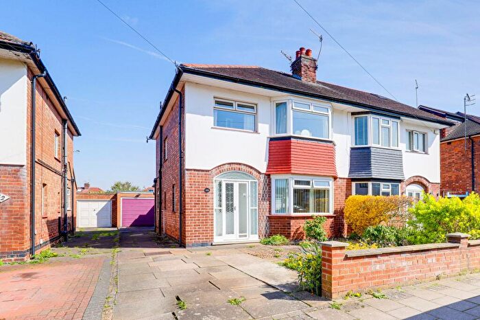 3 Bedroom Semi Detached House For Sale In Kingswood Road, West Bridgford, NG2