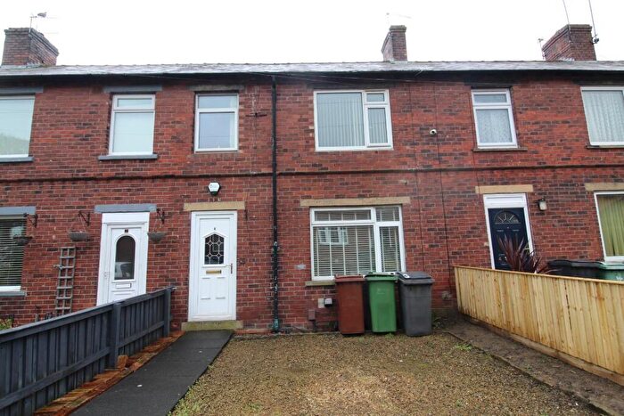 3 Bedroom Terraced House To Rent In Longfield Avenue, Pudsey, LS28