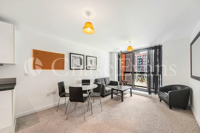 1 Bedroom Flat To Rent In The Sphere, Canning Town, London, E16