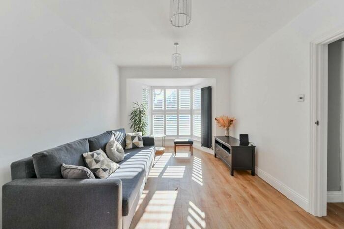 2 Bedroom Terraced House To Rent In Mcentee Avenue, London, , Walthamstow, London, E17