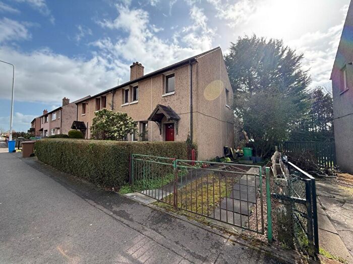 3 Bedroom Semi-Detached House For Sale In Woodmill Road, Dunfermline, KY11