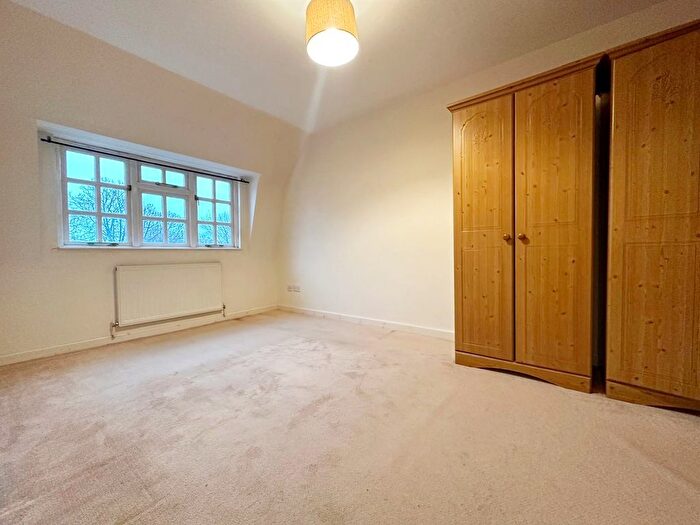 2 Bedroom Flat To Rent In Curtis Court, Orpington, BR6
