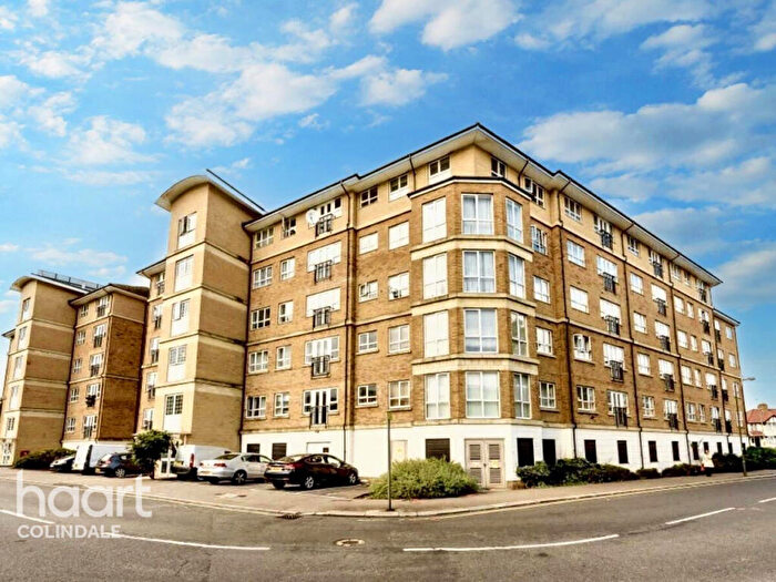 2 Bedroom Flat For Sale In Geneva Court, Rookery Way, NW9