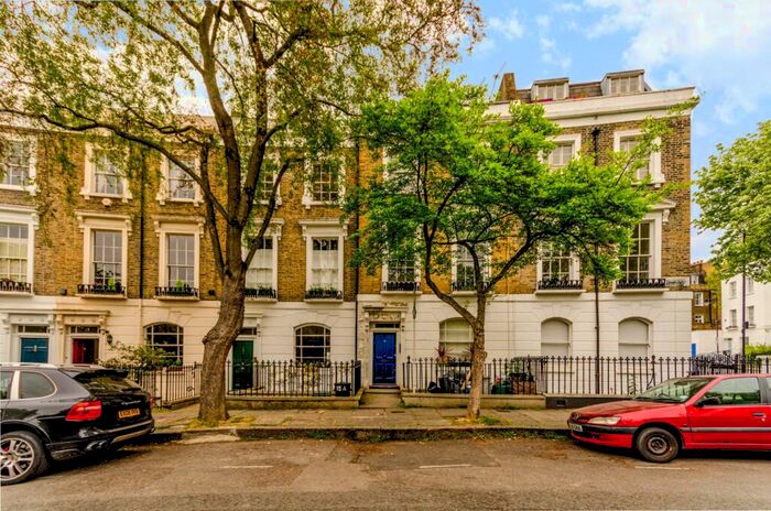 2 Bedroom Flat To Rent In Thornhill Crescent, Barnsbury, London, N1