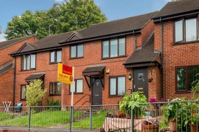 2 Bedroom Flat To Rent In Butlers Court, High Wycombe, HP13