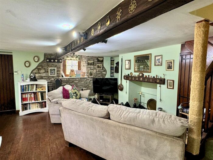 2 Bedroom Semi-Detached House For Sale In Ffaldybrenin, Ffarmers, Llanwrda, SA19