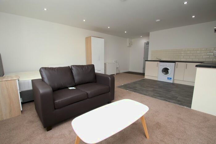 Studio To Rent In Paragon Arcade, Paragon Street, Hull, HU1