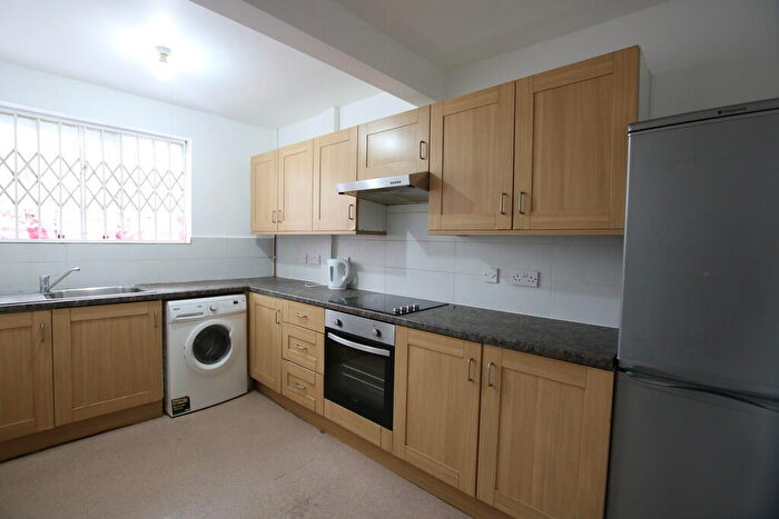 2 Bedroom Flat To Rent In Fry Road, London, NW10