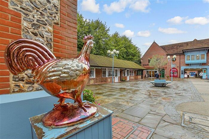 1 Bedroom Flat For Sale In St. Martin's Walk, Dorking, Surrey, RH4