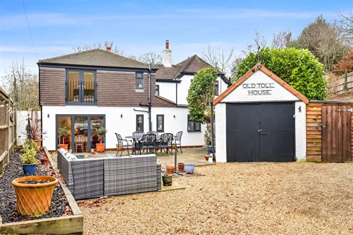 5 Bedroom Detached House For Sale In London Road, Liphook, GU30